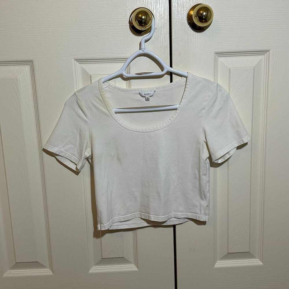 Aritzia Talula White Cropped Shirt Size M